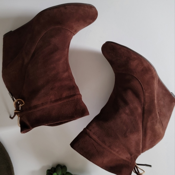 BCBGENERATION Wessy Brown Suede Booties Size 8 Boot Sock - Picture 12 of 12